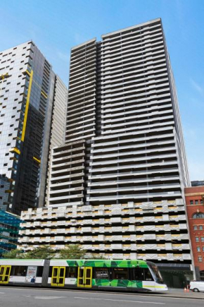 Complete Host NEO apartments